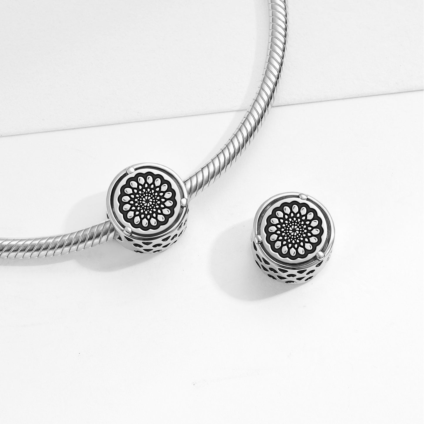 Zinnia Flowers Symbols Charm